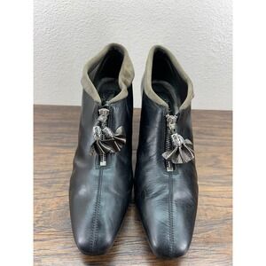 Brighton Women's 10M Stacey Black Leather Zip Ankle Heeled Boots